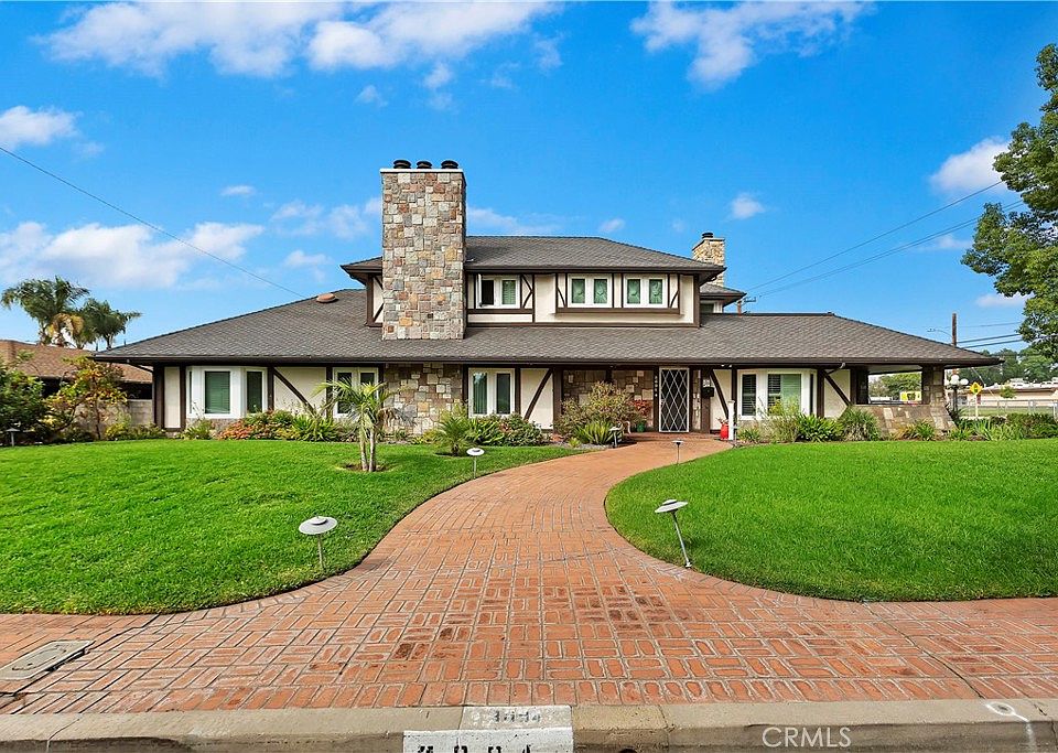 1st image of 3694 Parkside Dr