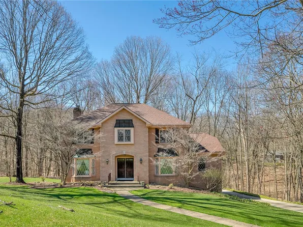 2788 Walker Ct, Export, PA 15632