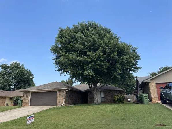 1820 Greenway Ave, Yukon, OK 73099