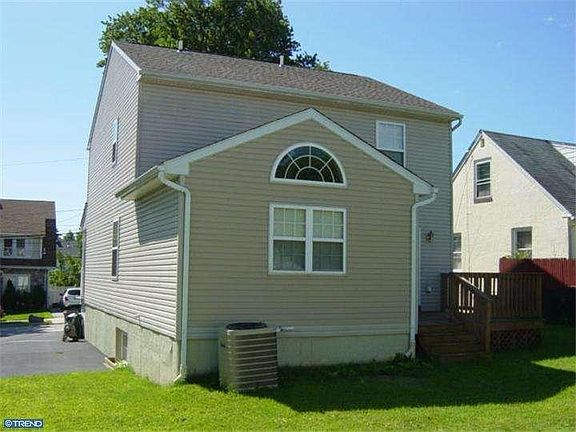 4th image of 4117 Rosemont Ave