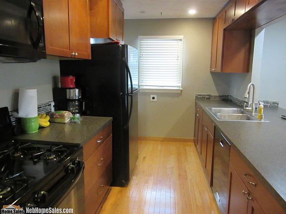 4th image of 2745 Washington St