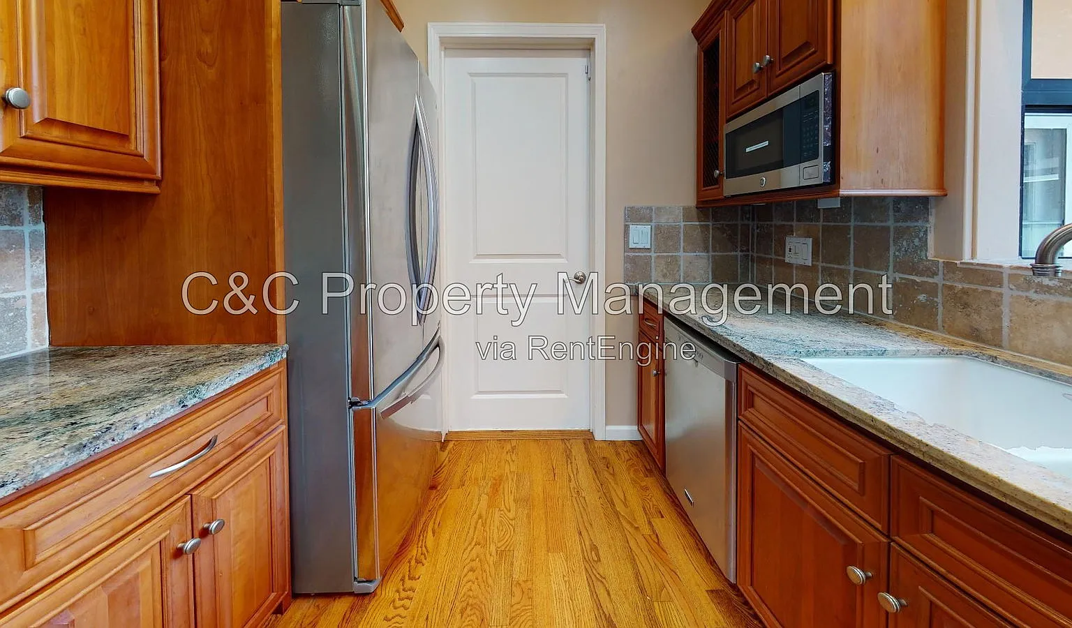 3 bed, 2.0 bath, 1863 sqft, $4,695 — Photo 2