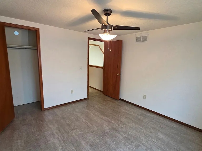 621 Stoneridge Dr — Photo 24