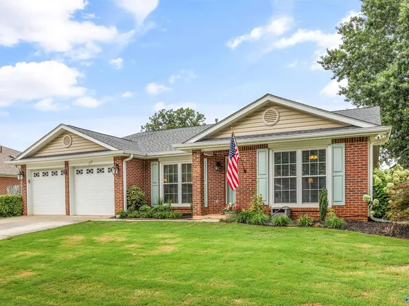 117 Champions Green Ln, Madison, AL 35758
