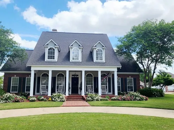 1203 Concordia Ave, Vidalia, LA 71373