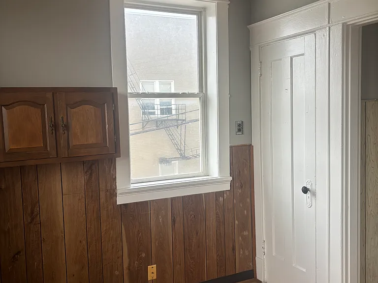 802 Oak St #2 — Photo 2