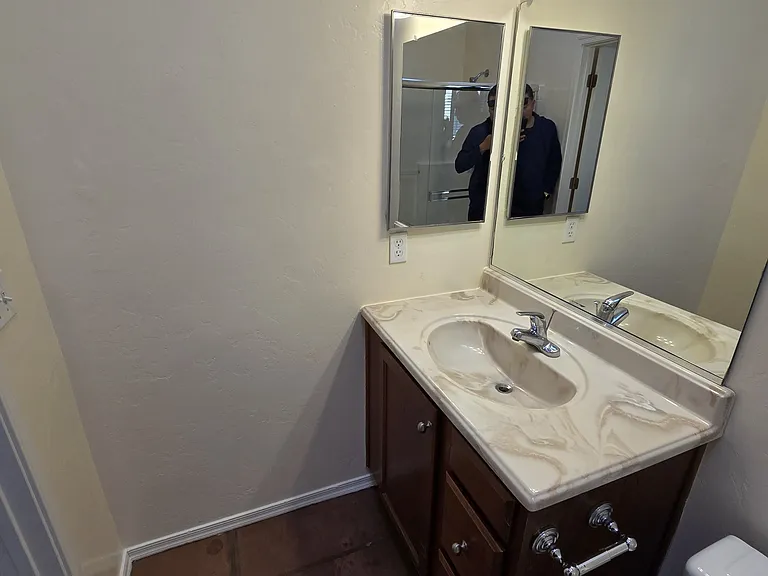 3331 E Bermuda St — Photo 40