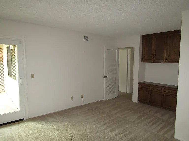 48 Stanford Cir — Photo 11