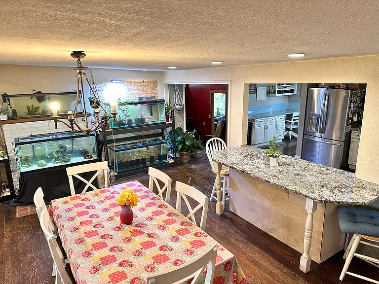 26147 Hall Rd — Photo 3