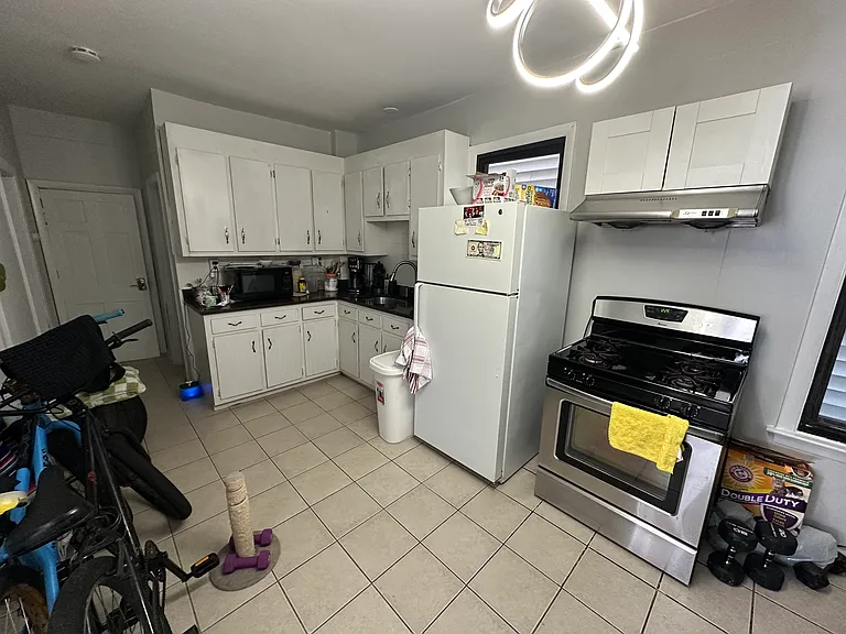 26 Shelby St #2 — Photo 6