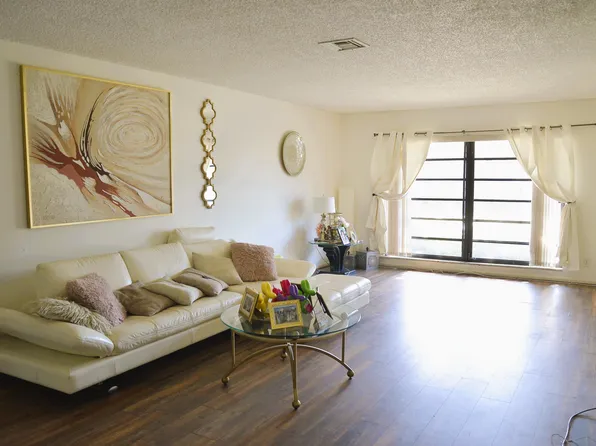 10054 Eaglewood Road #B, Boynton Beach, FL 33436