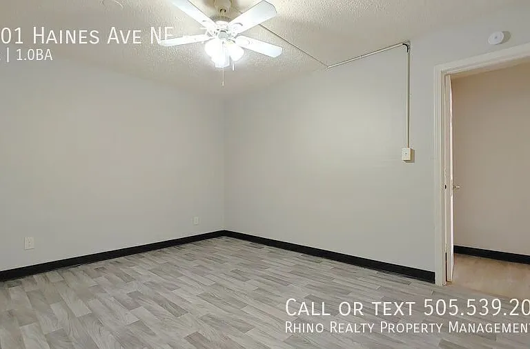 Home @ Uptown — Photo 5