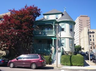 31 Fenwood Rd, Boston, MA 02115