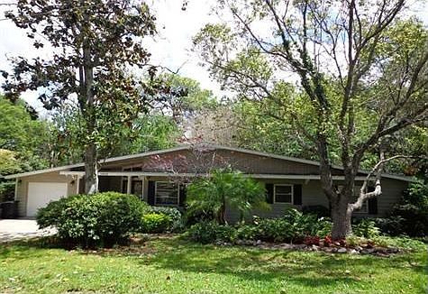 1st image of 1812 Crestview Dr