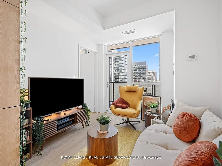 50 Ordnance St #1603 — Photo 4