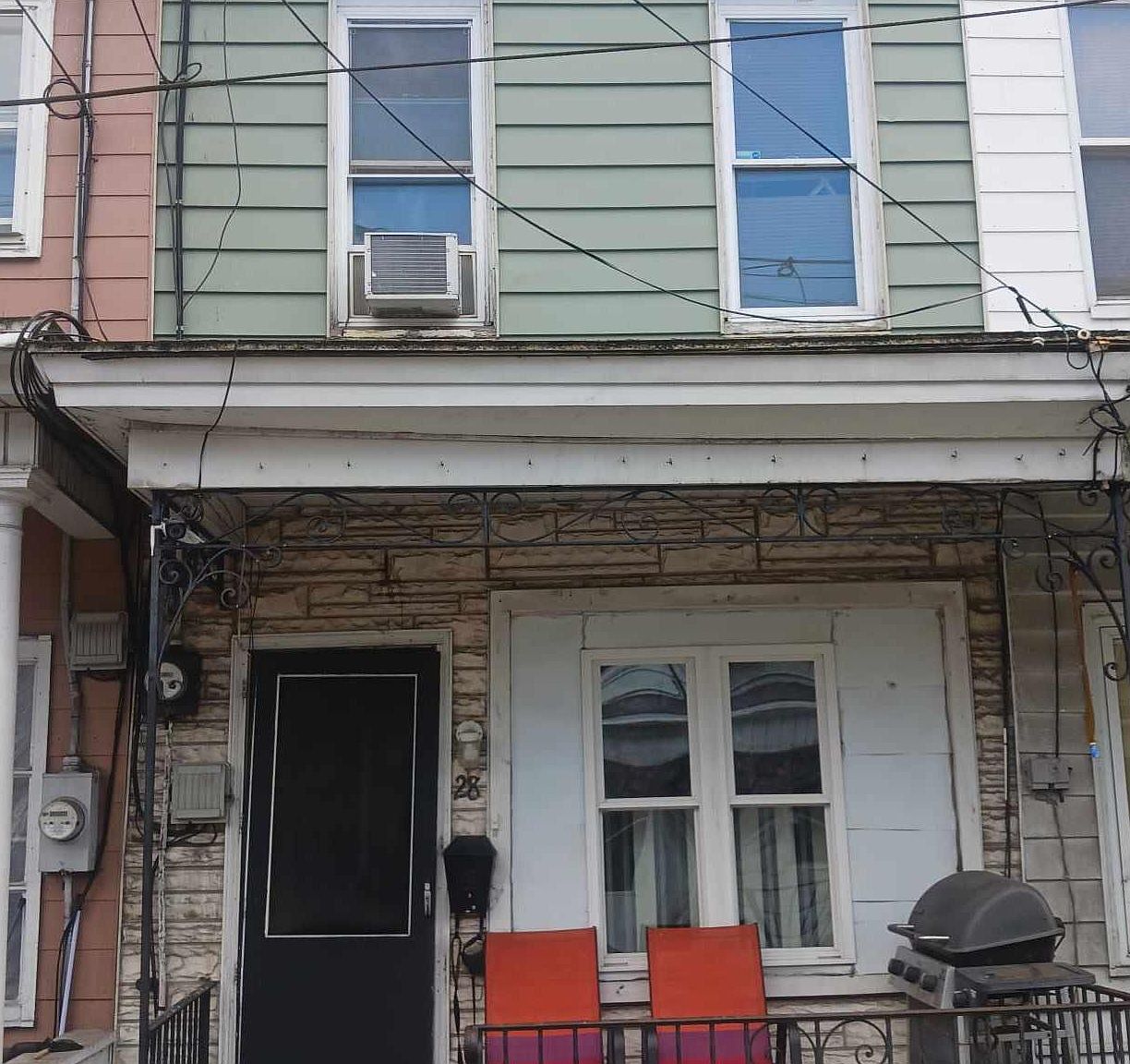 28 E Pine St, Mahanoy City, PA 17948 | Zillow