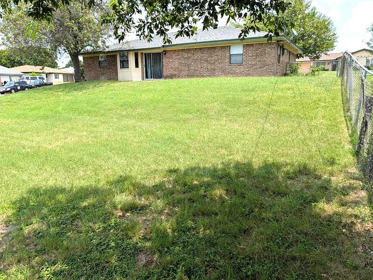 1017 Jackie Jo Ln — Photo 14