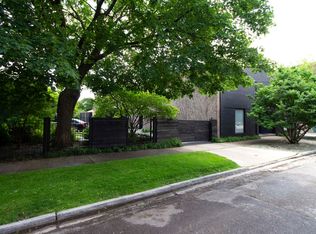 3845 S Winchester Ave, Chicago, IL 60609