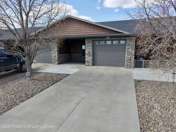 2248 1st St W, Dickinson, ND 58601