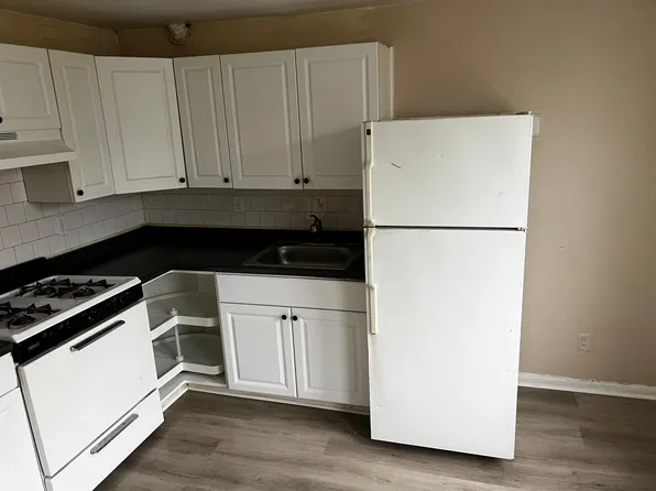 129 N Port St, Baltimore, MD 21224