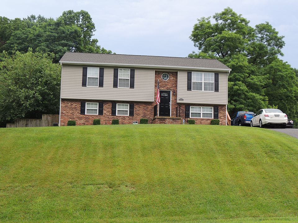1st image of 39325 Summitt Hill Dr