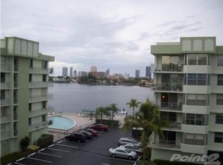 16565 NE 26 Av 5j #5J, North Miami Beach, FL 33160