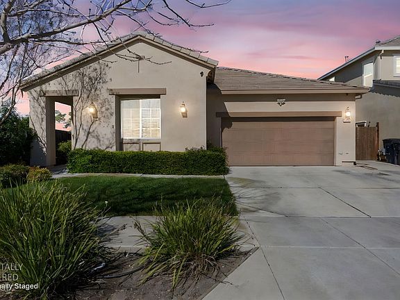 2nd image of 2685 Remy Javier St