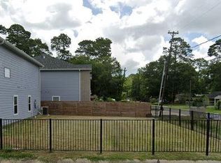 8203 Oak Knoll Ln #B, Houston, TX 77028