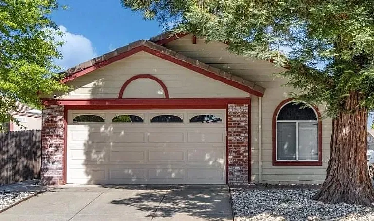 8735 Clear Star Ct — Photo 1