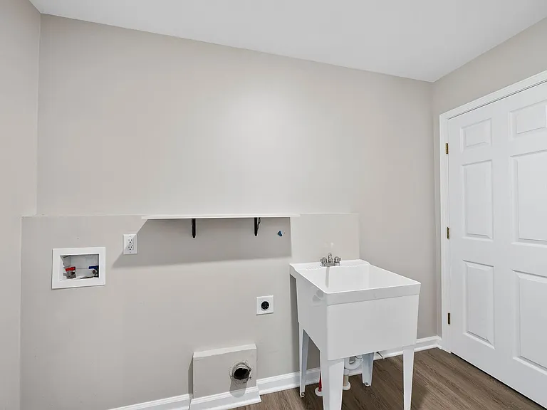 205 Tonylee Ct #A — Photo 16