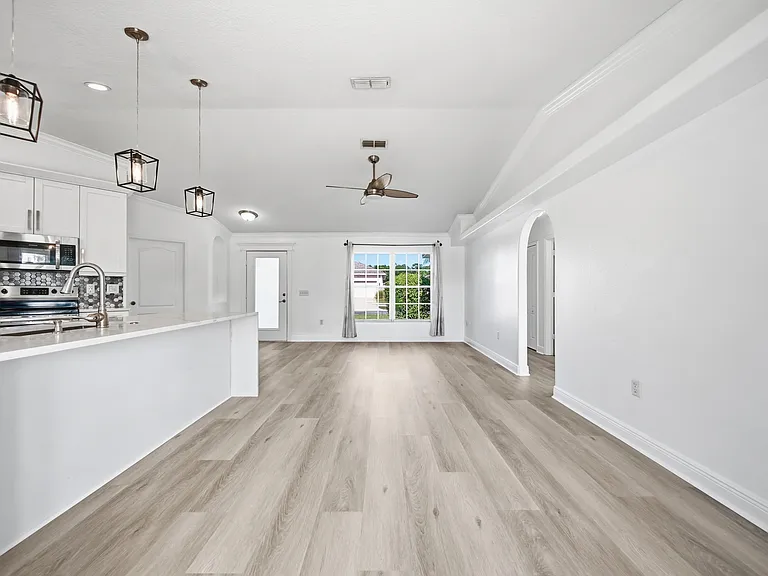 1730 Canoe Dr — Photo 6
