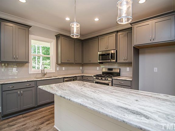 3rd image of 5783 Ironwood Dr