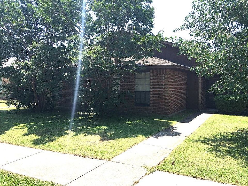 1st image of 1810 Randolph Dr