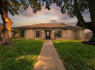 7914 Candle Ln, Houston, TX 77071