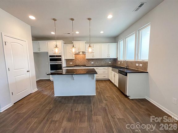 2nd image of 2693 Watergarden St