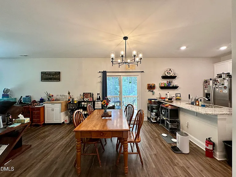 924 Weatherby Ln — Photo 10