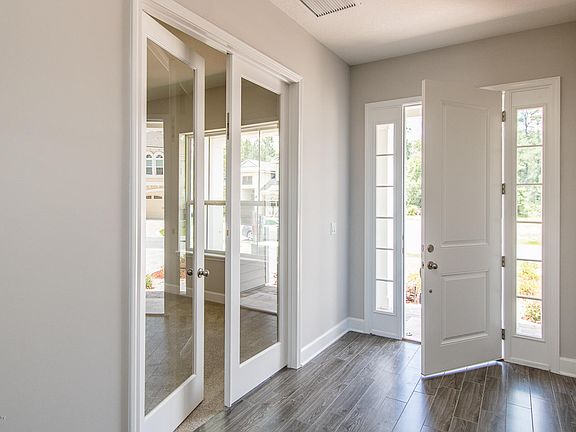 3rd image of 27 Tate Ln