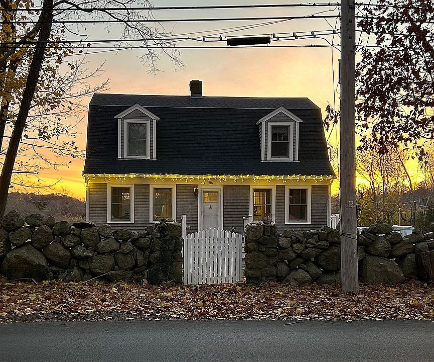 2nd image of 54 South St