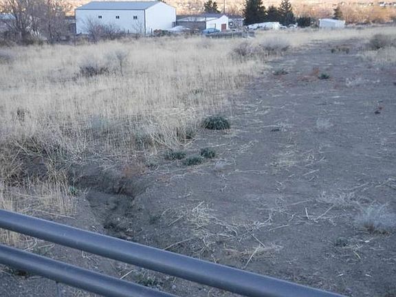 2nd image of 188 Sam Clemens Ave