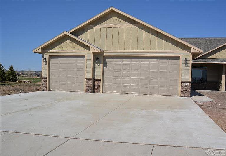 1st image of 5208 E Woodsedge Trl
