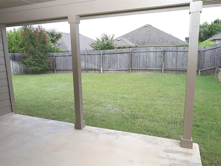 1804 Golden Arrow Ave — Photo 19