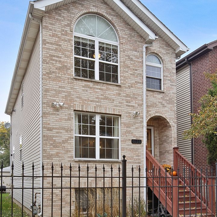 1st image of 3136 W Bloomingdale Ave