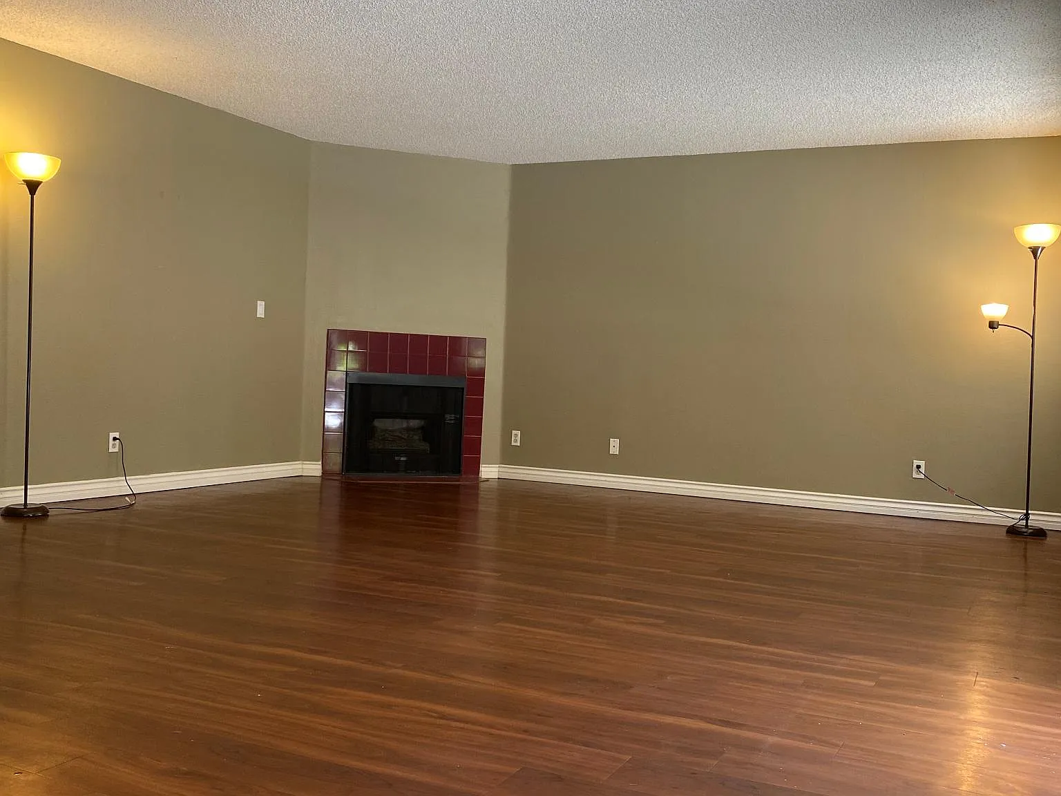 6590 Hazeltine Ave — Photo 1