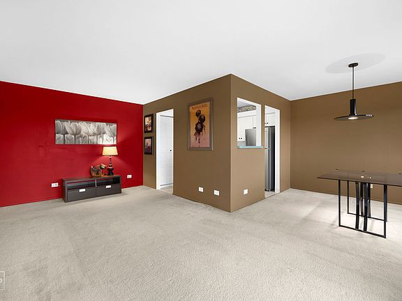 5th image of 9331 Landings Ln Unit 606