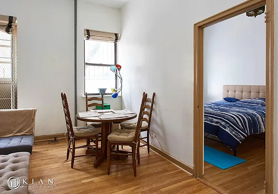Rented by Kian Realty | media 10