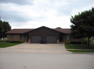 2115 Peter Ln, Little Chute, WI 54140
