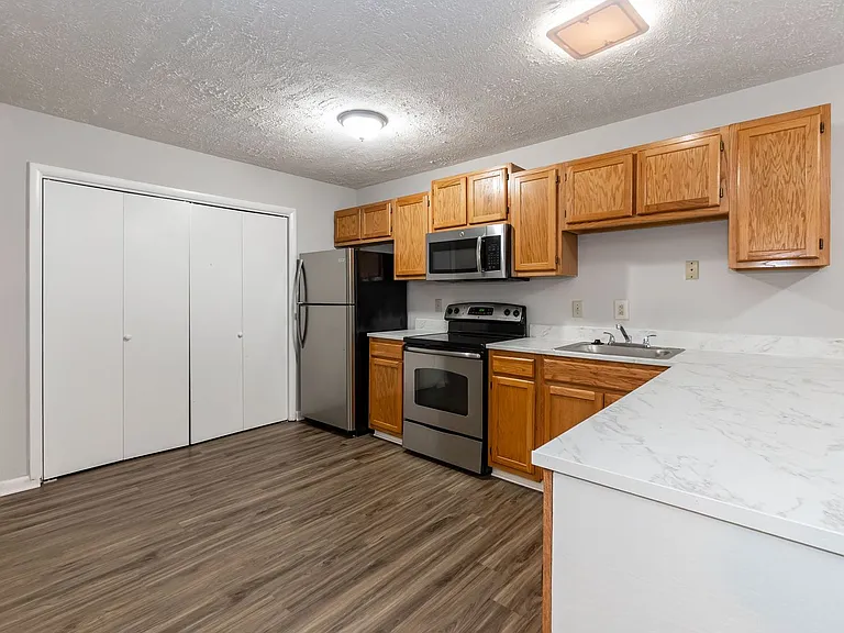 6809 Willowbrook Dr #2 — Photo 9