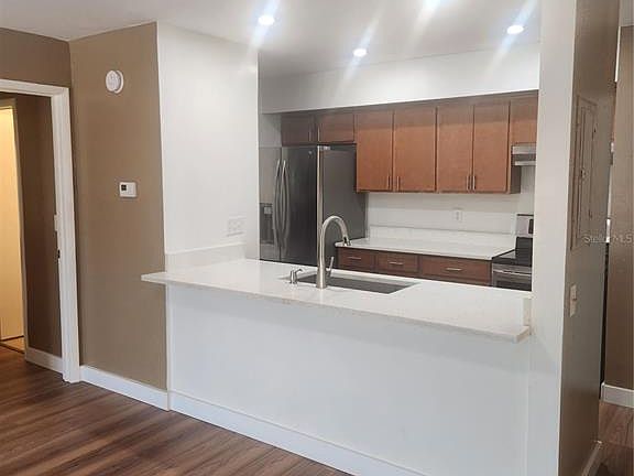 5th image of 13608 S VILLAGE DRIVE #6204