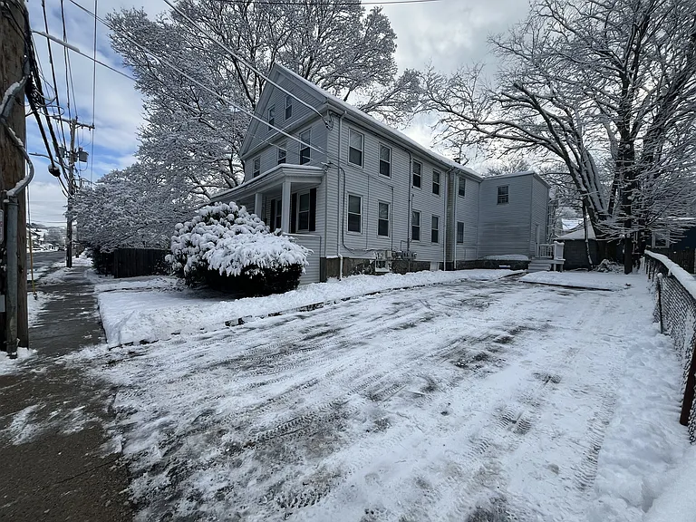 71 Grove St #71R — Photo 11