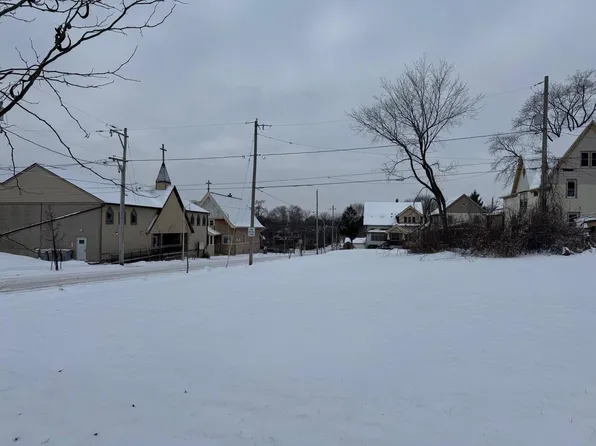 2401 North RICHARDS STREET, Milwaukee, WI 53212